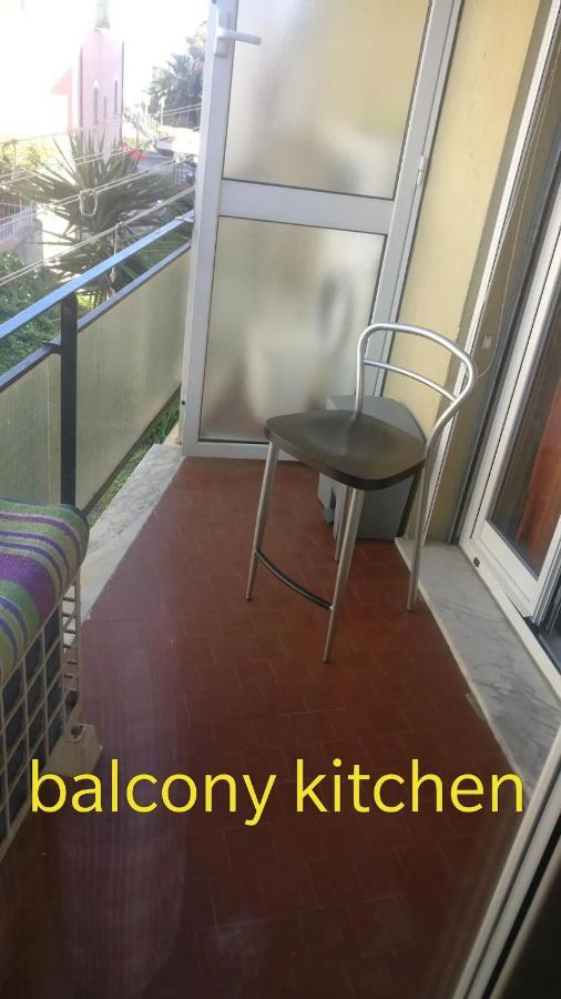 House Of Fly With Sea View, Front The Beach Savone Extérieur photo
