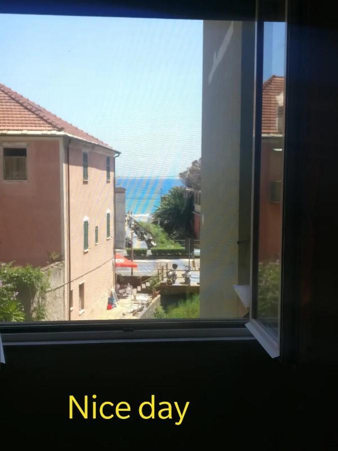 House Of Fly With Sea View, Front The Beach Savone Extérieur photo