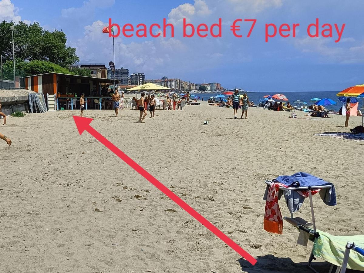House Of Fly With Sea View, Front The Beach Savone Extérieur photo